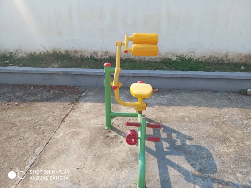 腹背锻炼器