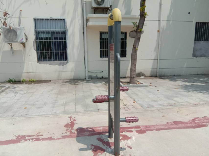 四级压腿按摩器