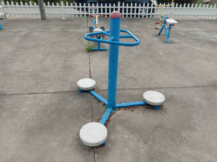 扭腰器