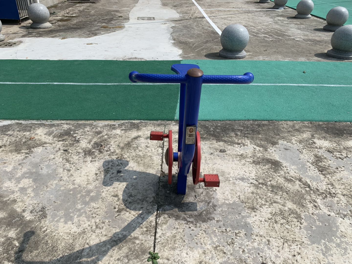 直立健身车