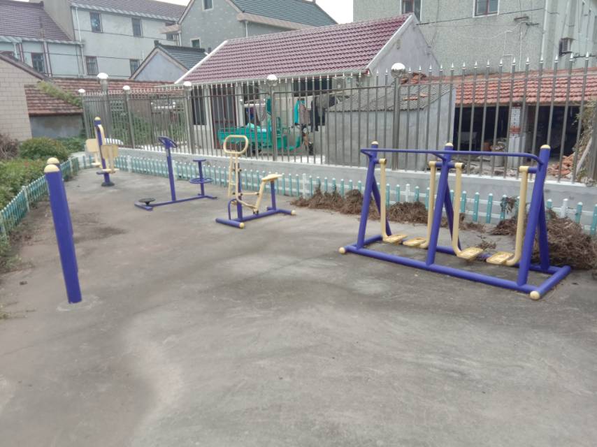 堡镇四滧村21队健身点