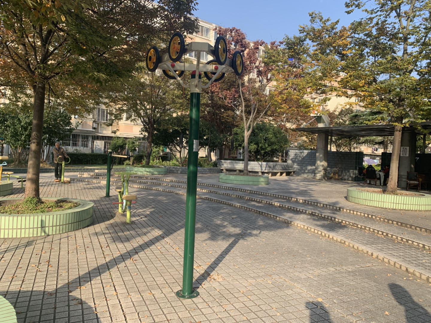 牵引器