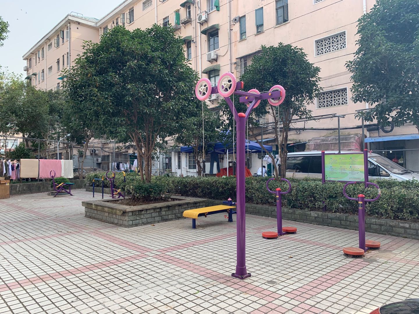 潍坊一村居委健身点1