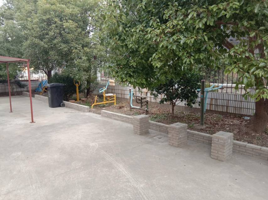 陆路村8组健身点