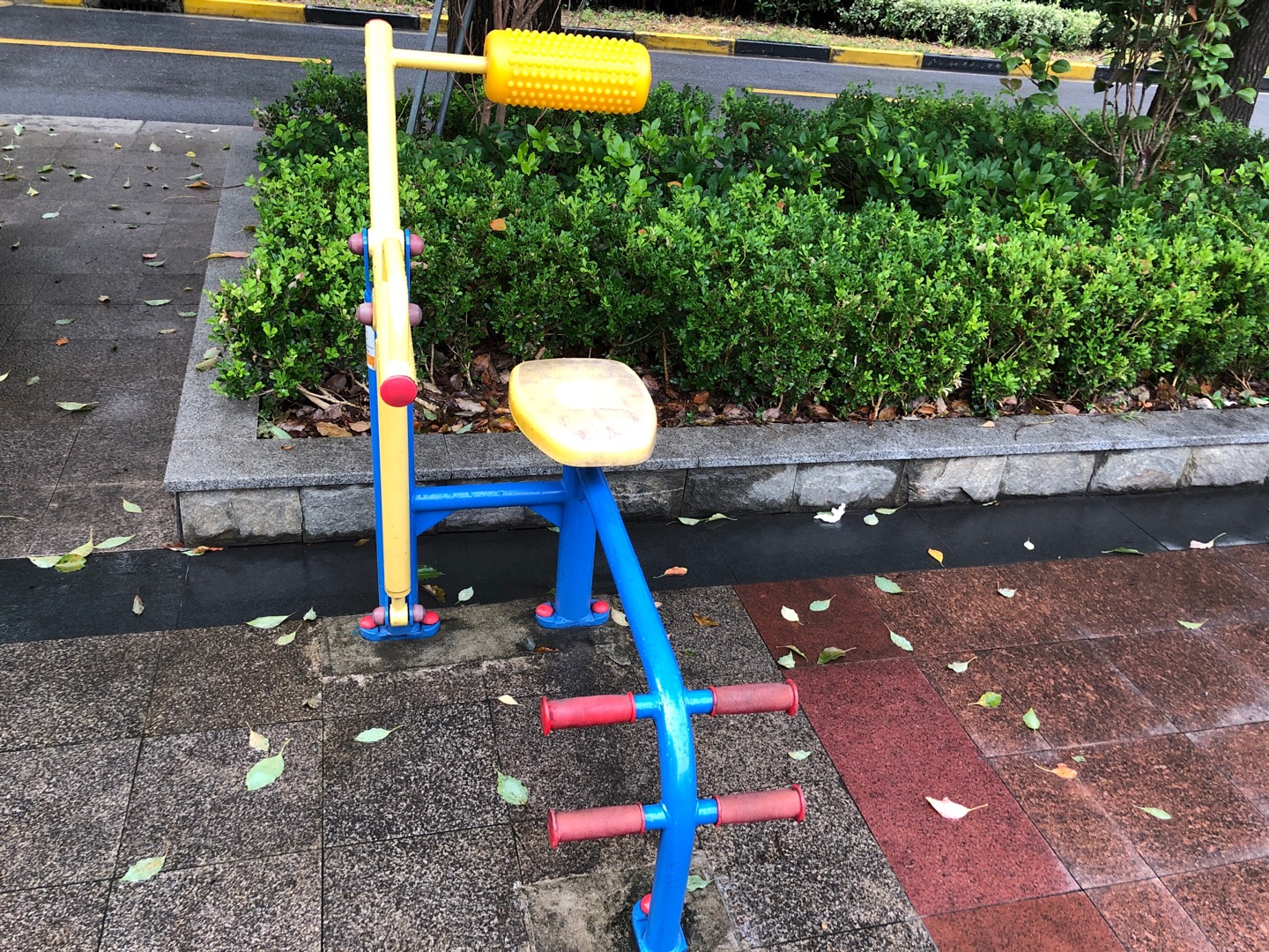 腹背锻炼器