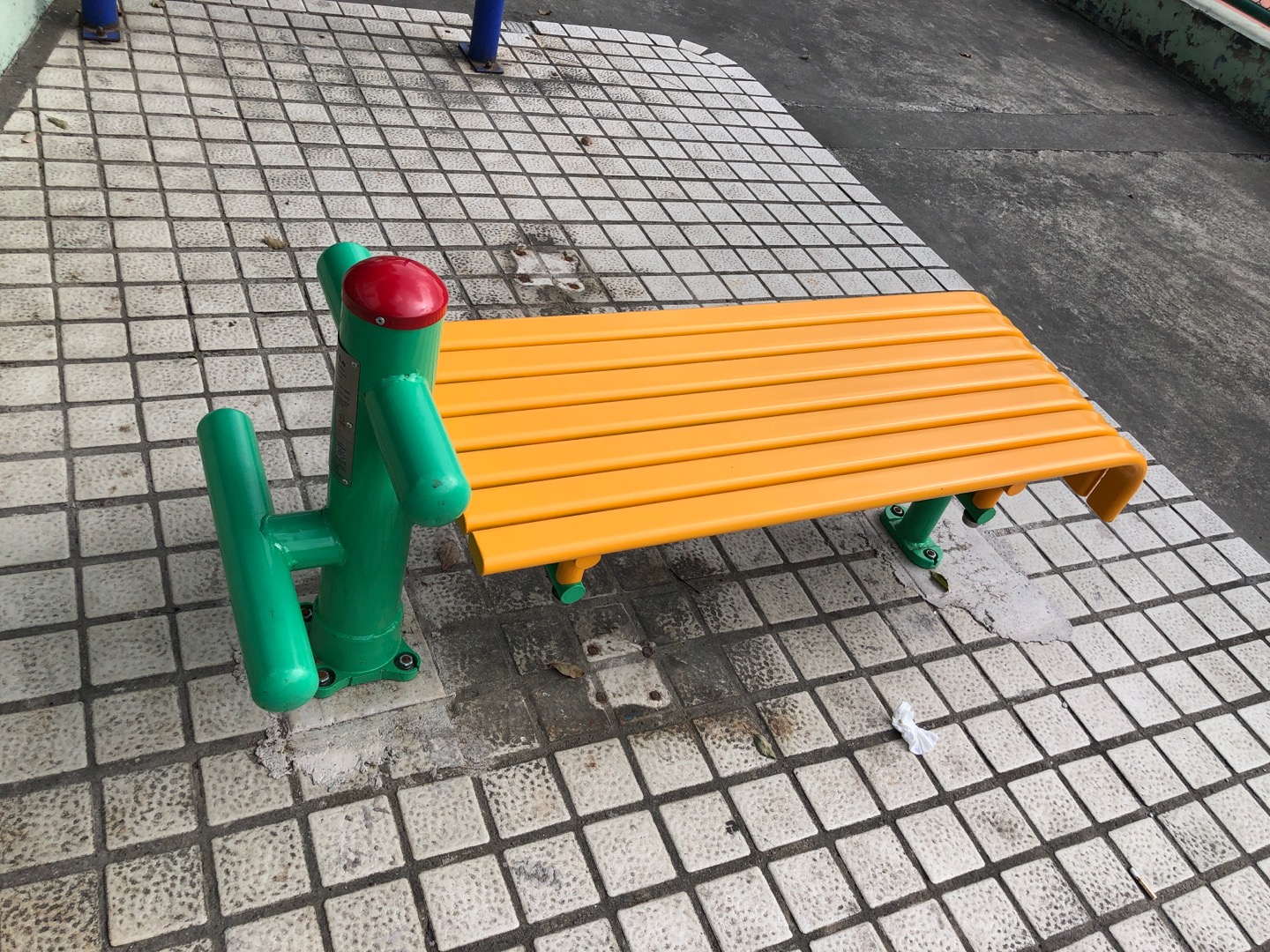仰卧起平台