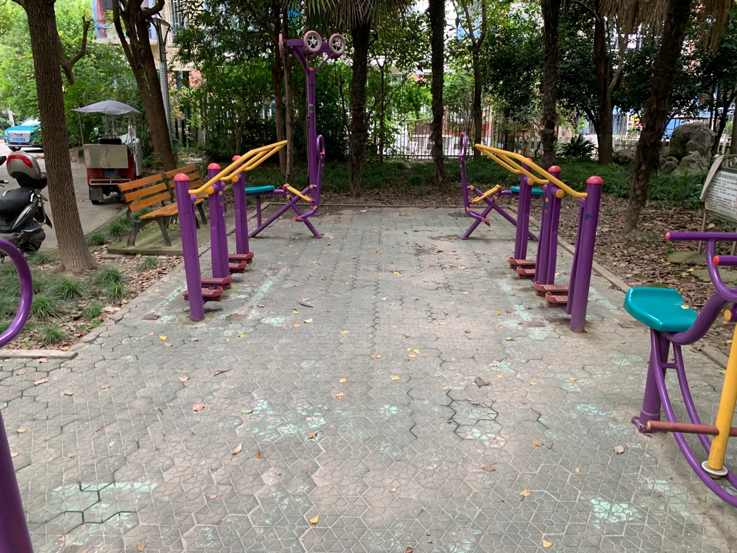 嘉骏花园居委健身点