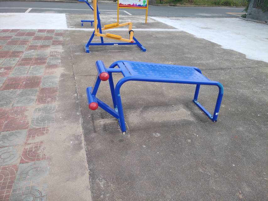 仰卧起坐板