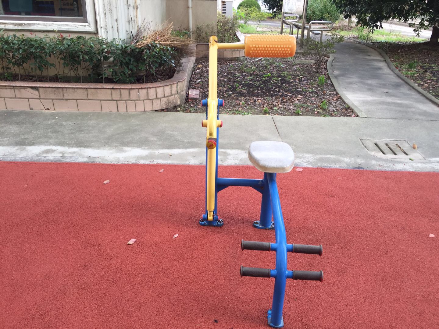 腹背锻炼器