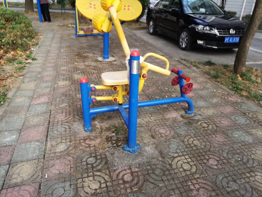 自重腹背锻炼器