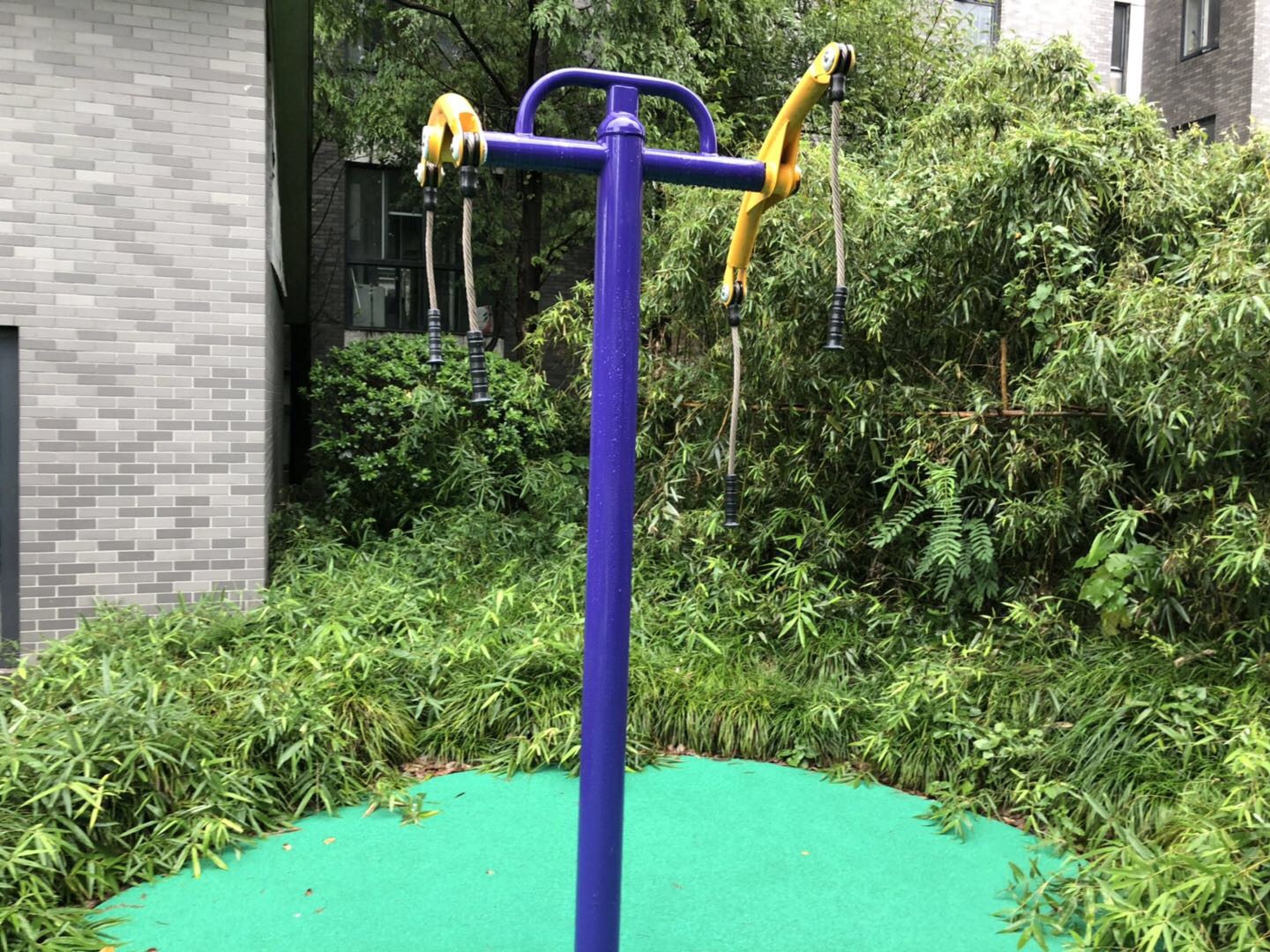 牵引器