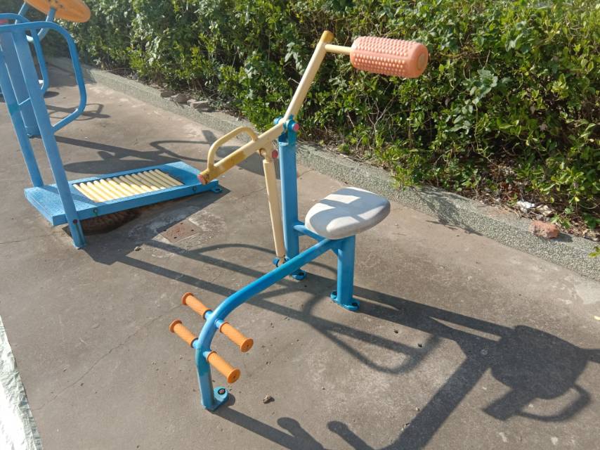 腹背锻炼器