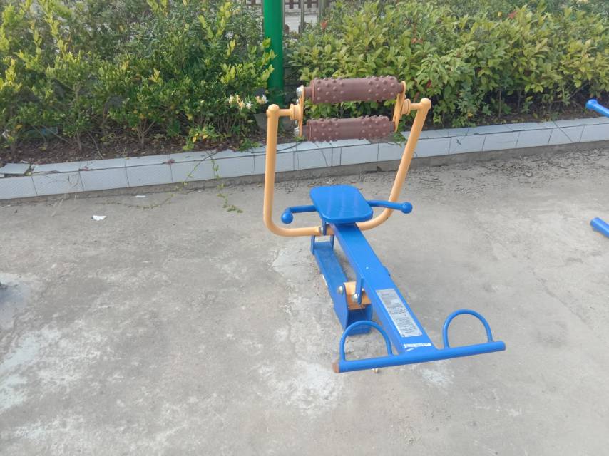 腹背屈伸训练器