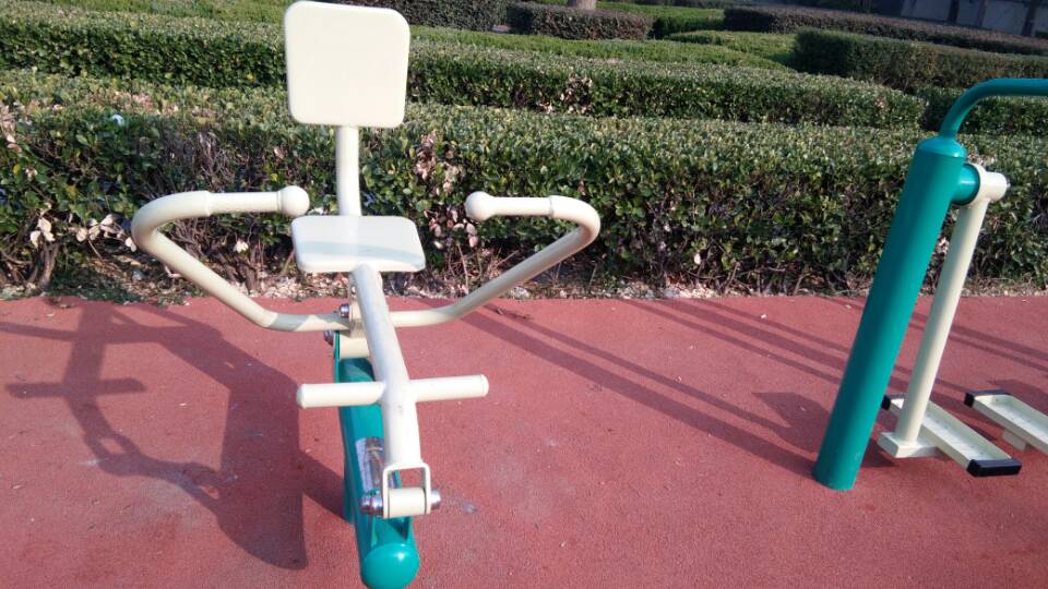 划船器