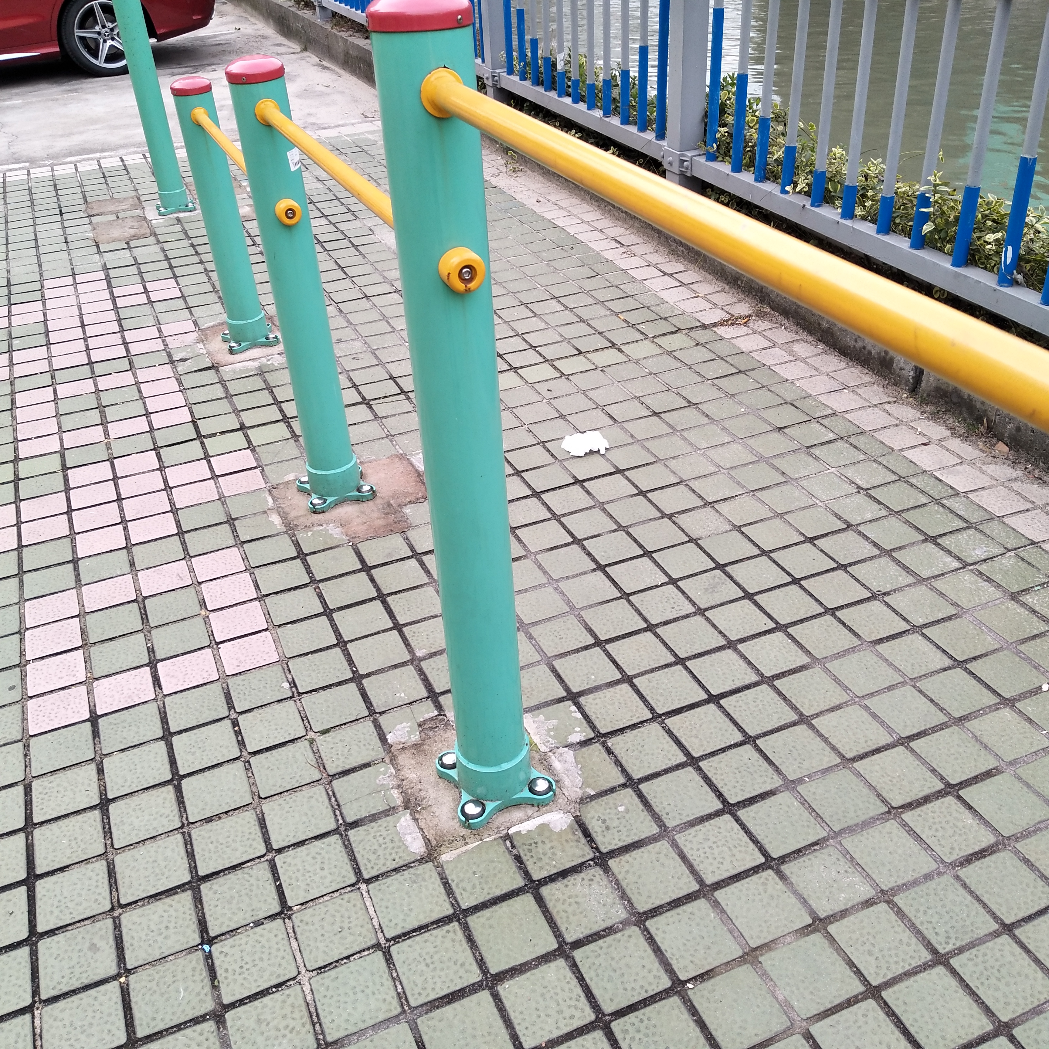 多联压腿架