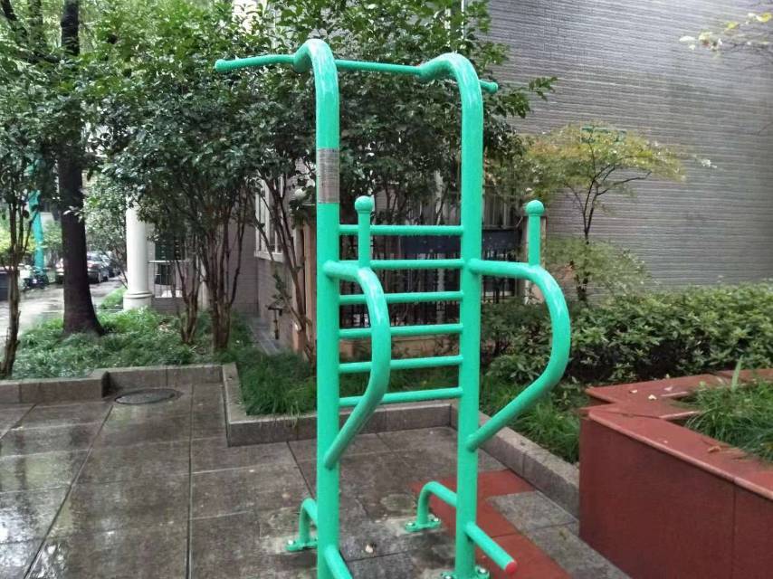 多功能锻炼器
