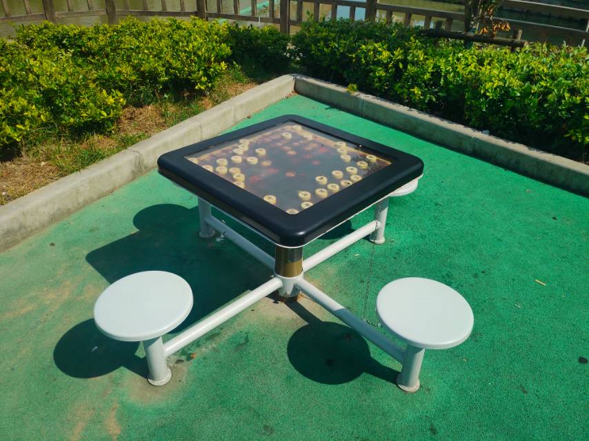 轨道棋牌桌