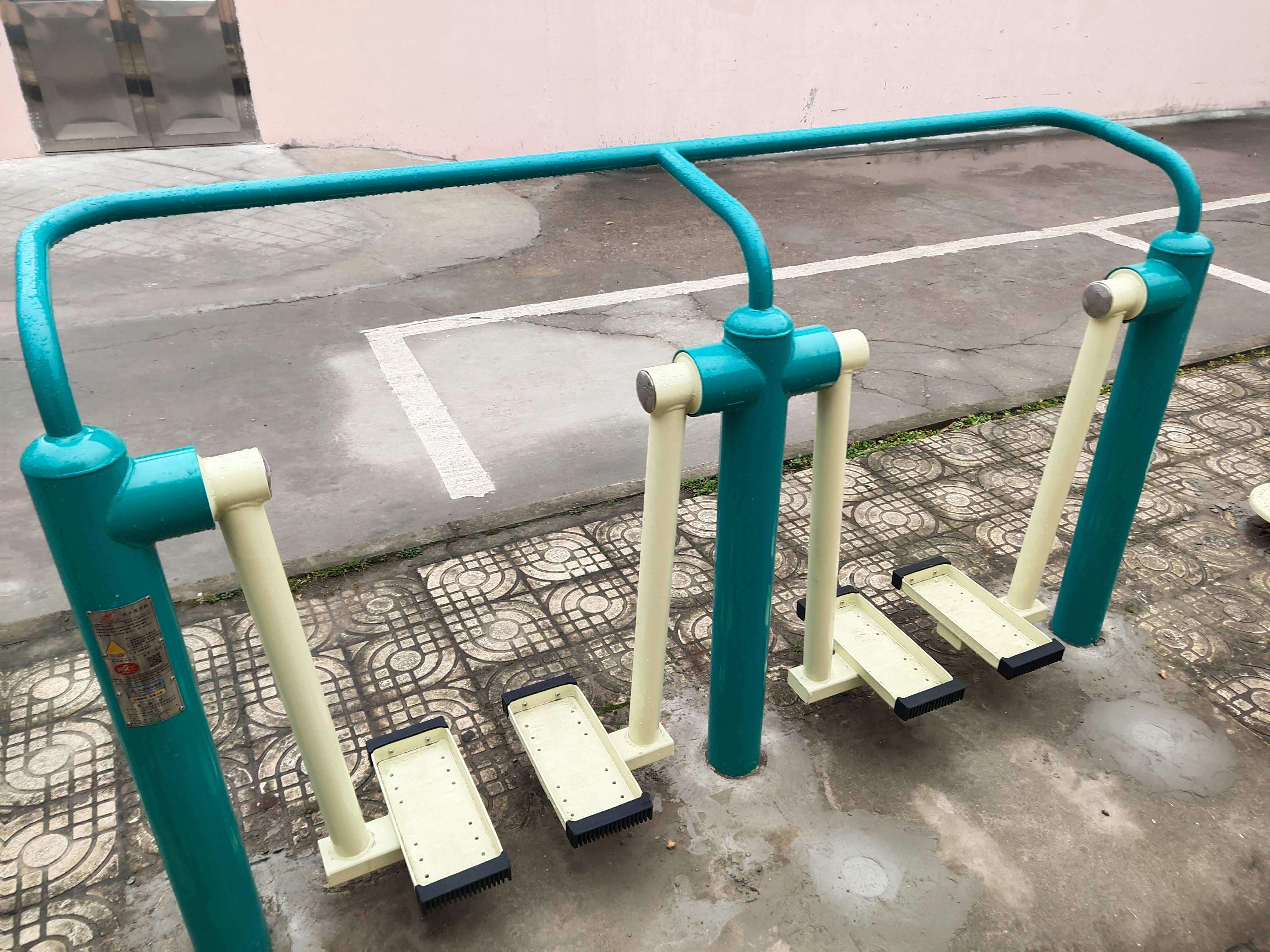 双人漫步机