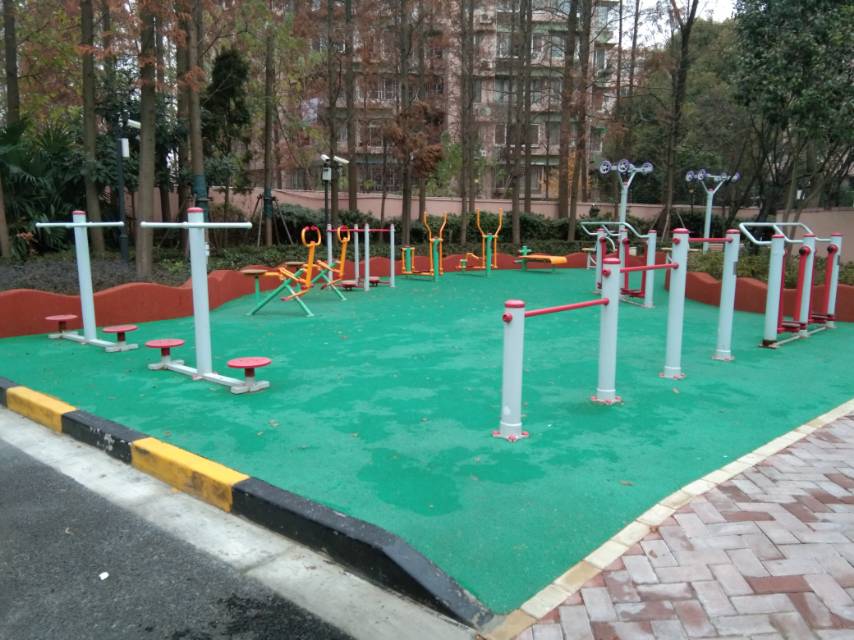 名苑小区益智健身点