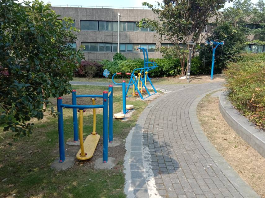珠江假日广场健身点
