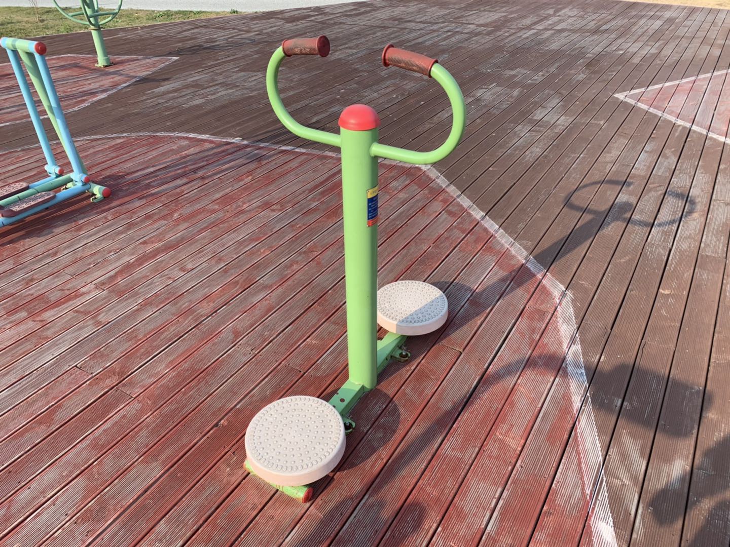 扭腰器