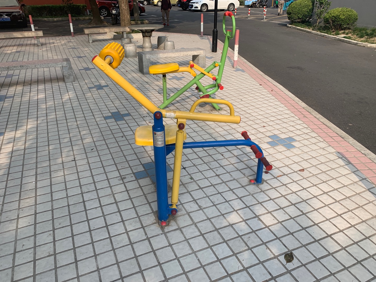 腹背锻炼器