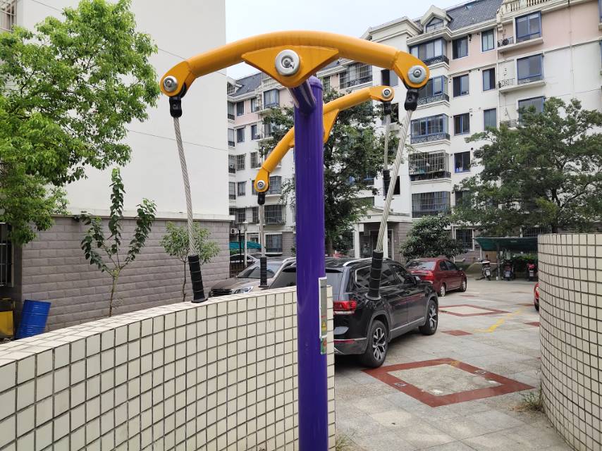 牵引器