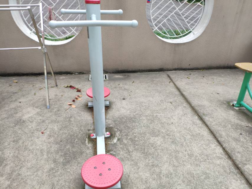 双位扭腰器