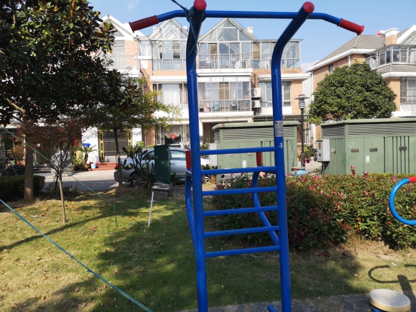 多功能训练器