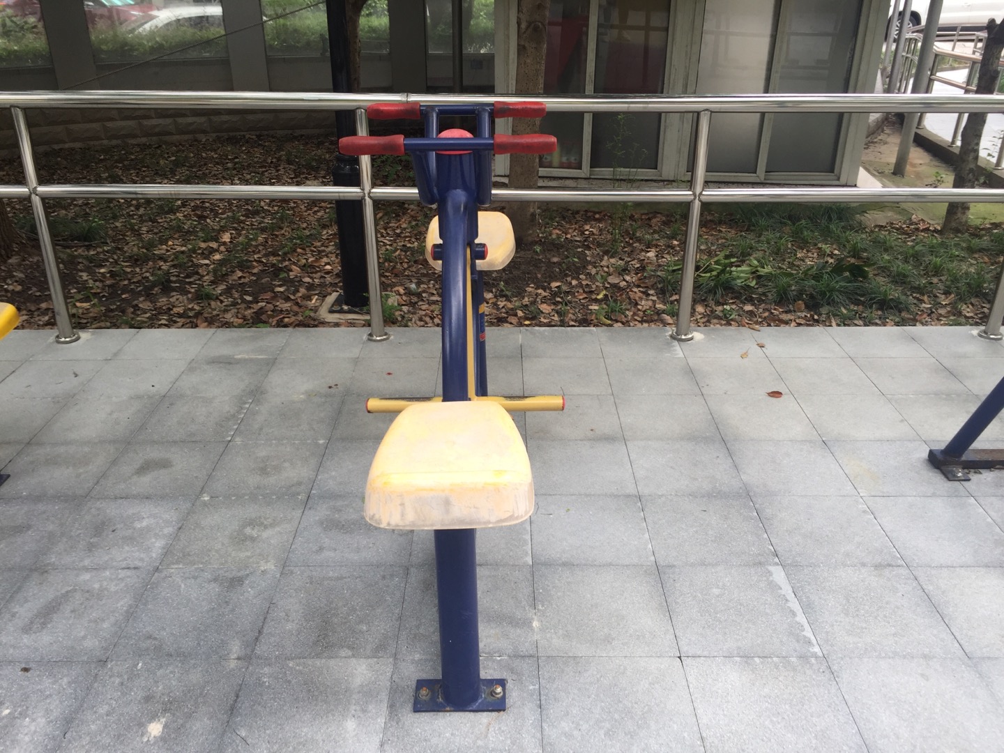 下肢锻炼器
