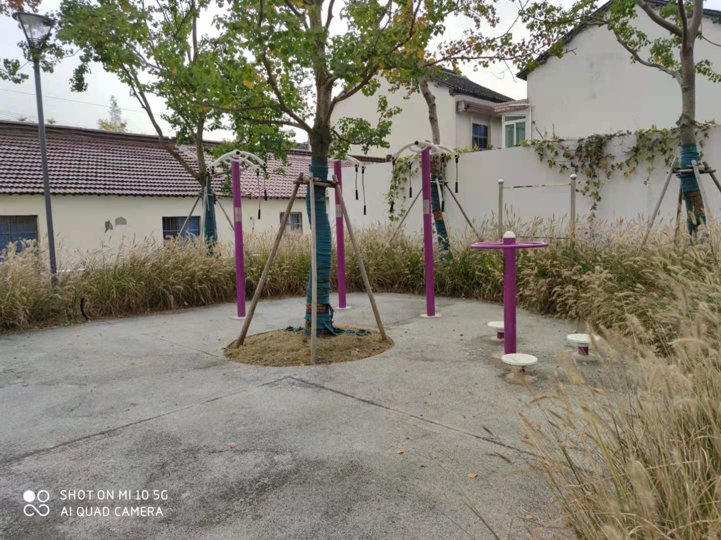 塘湾村浦㝋路健身点