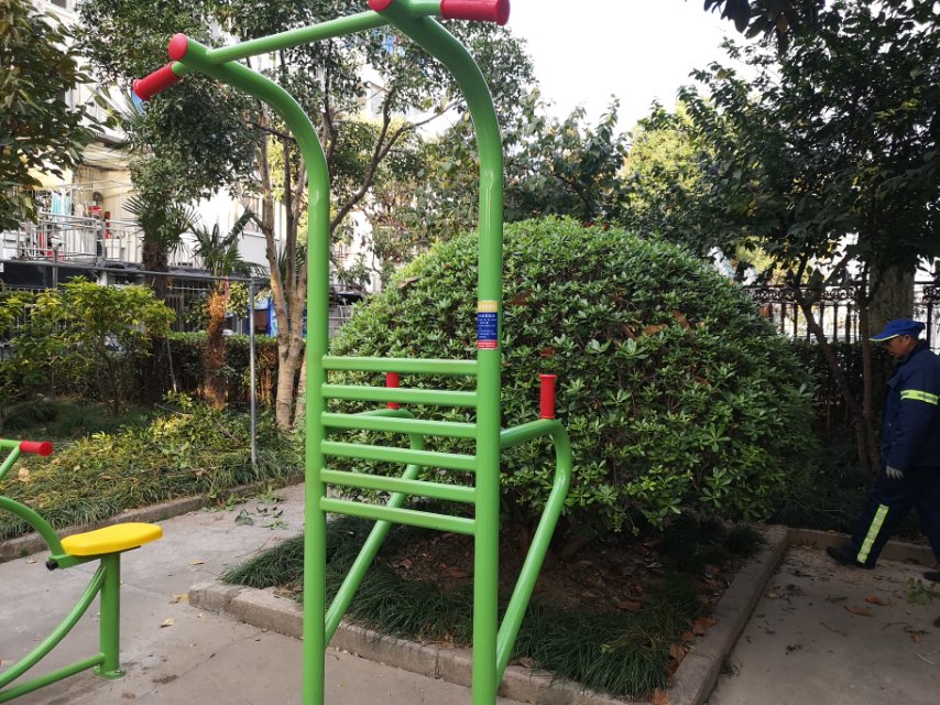 多功能锻炼器