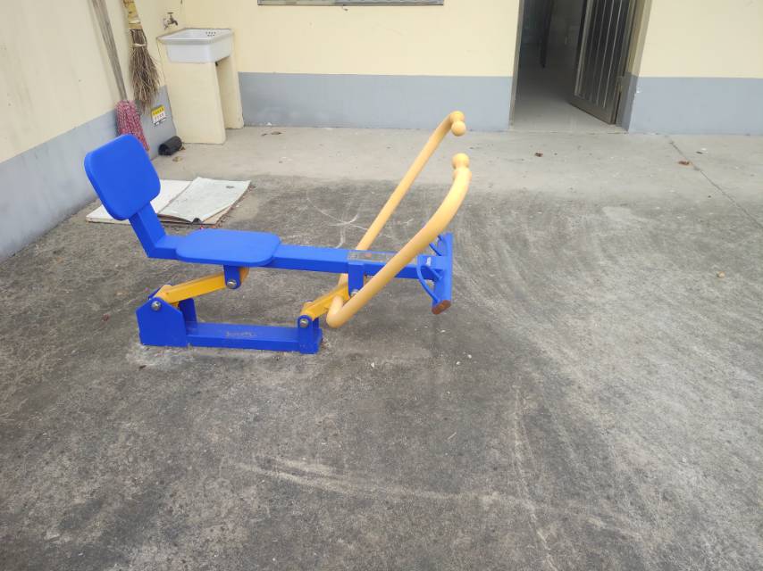 划船器