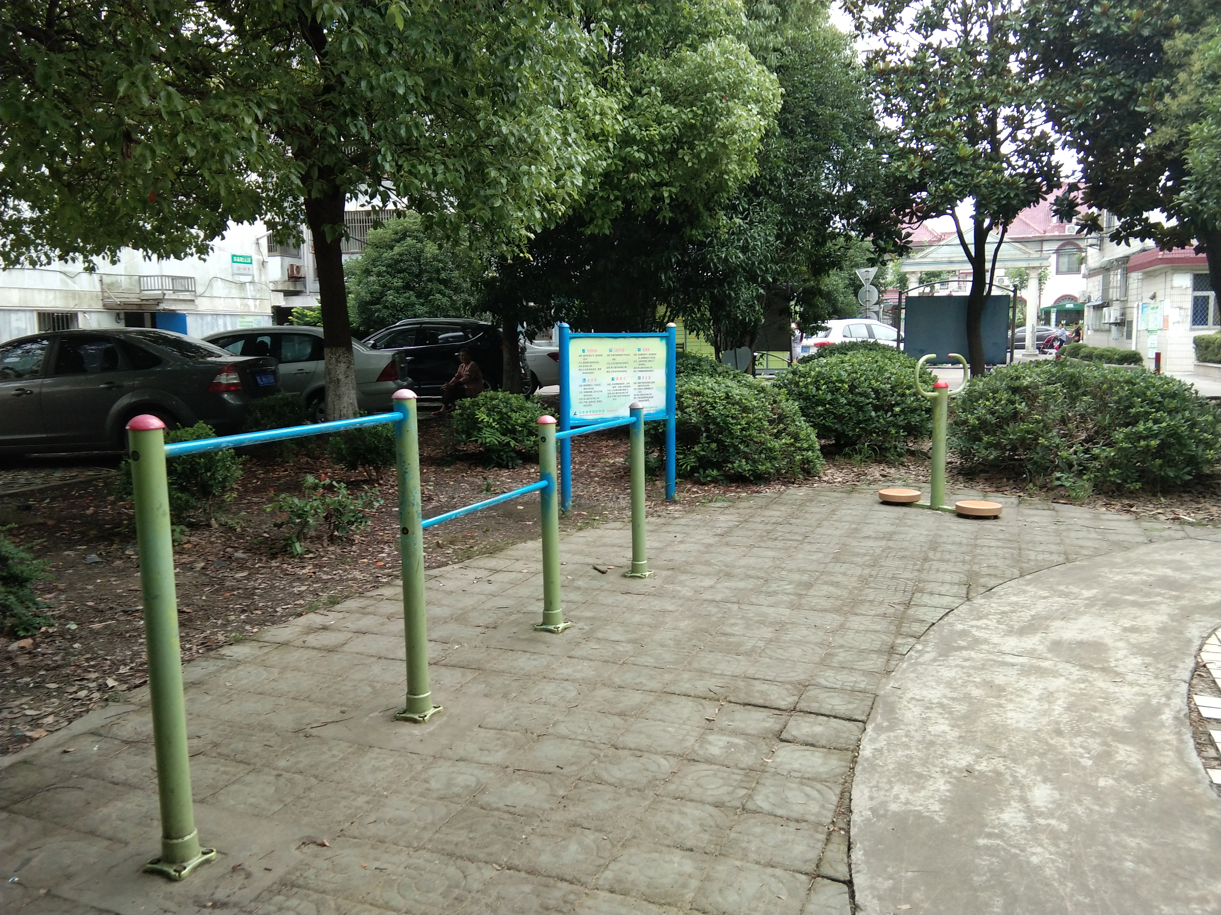 奉城镇洪庙银欣苑K区市民益智健身苑点