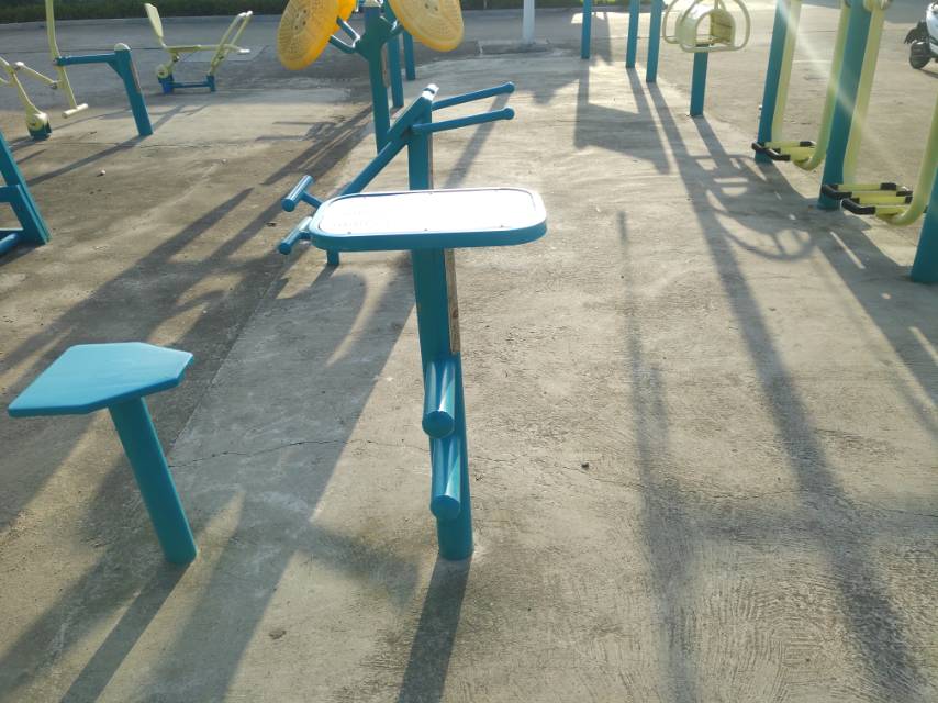 柔韧训练器