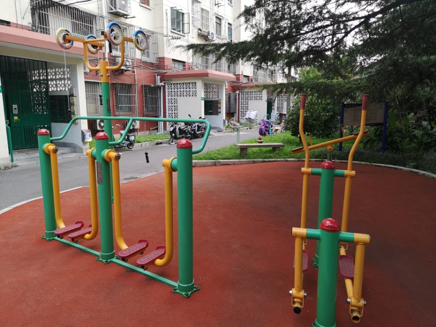 航华四村一居委健身苑点C