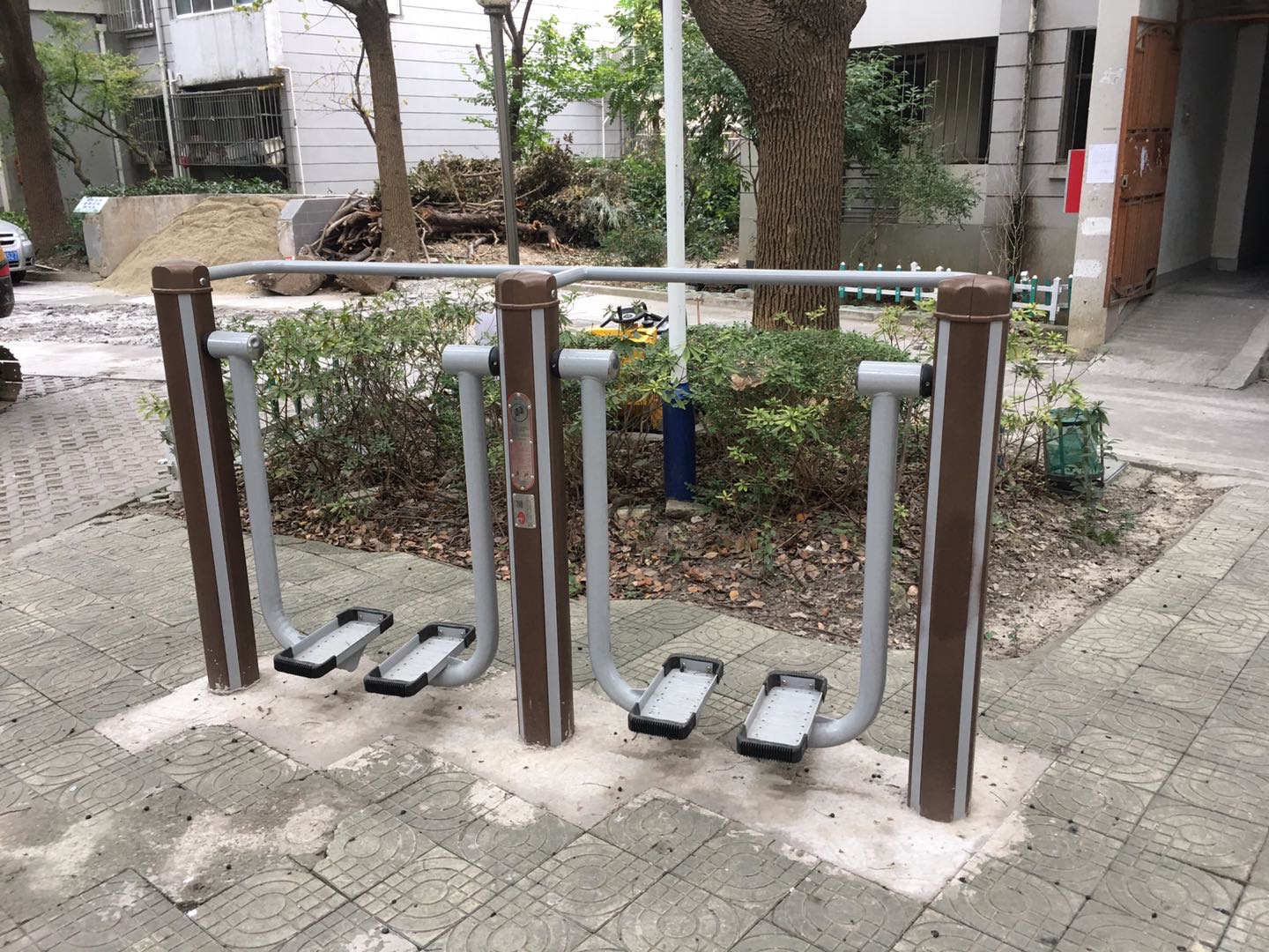 双位太空漫步机