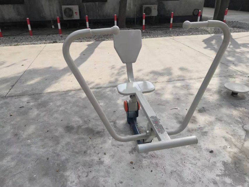 划船器