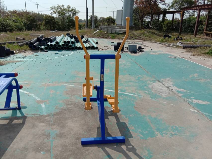 室外椭圆机