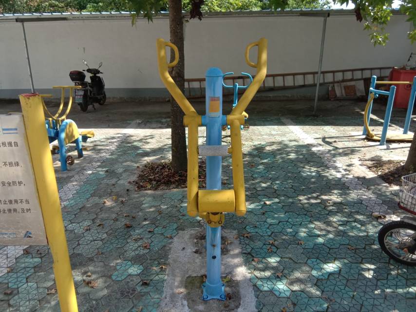 上肢锻炼器