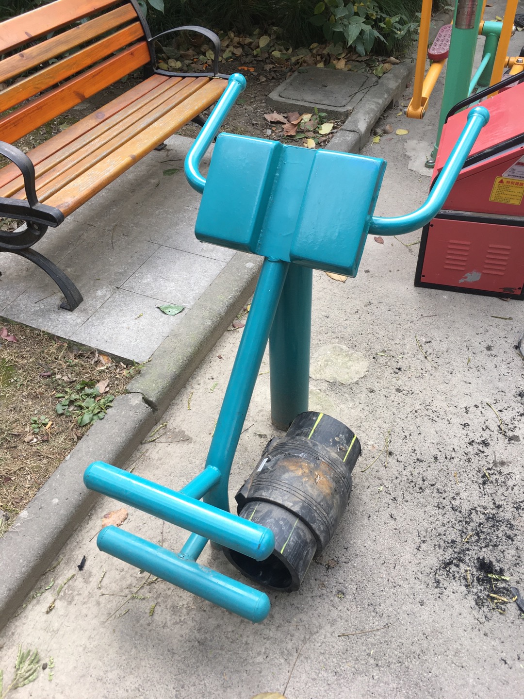 背腹肌训练器