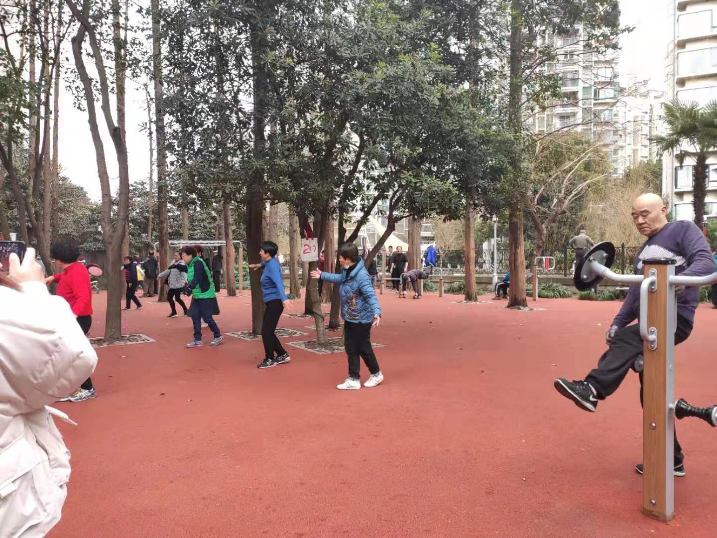 松鹤公园健身苑