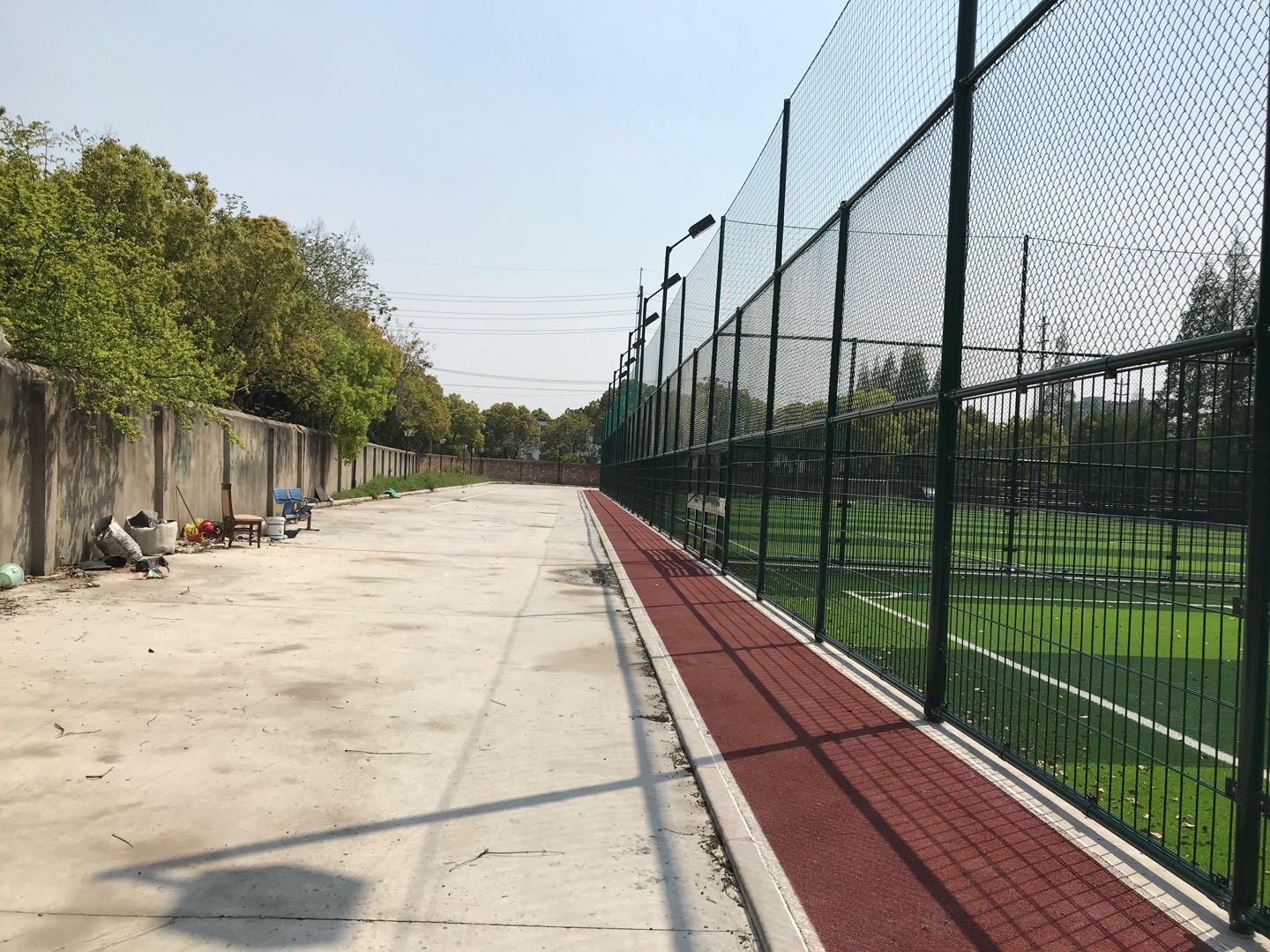 永新路球场健身步道