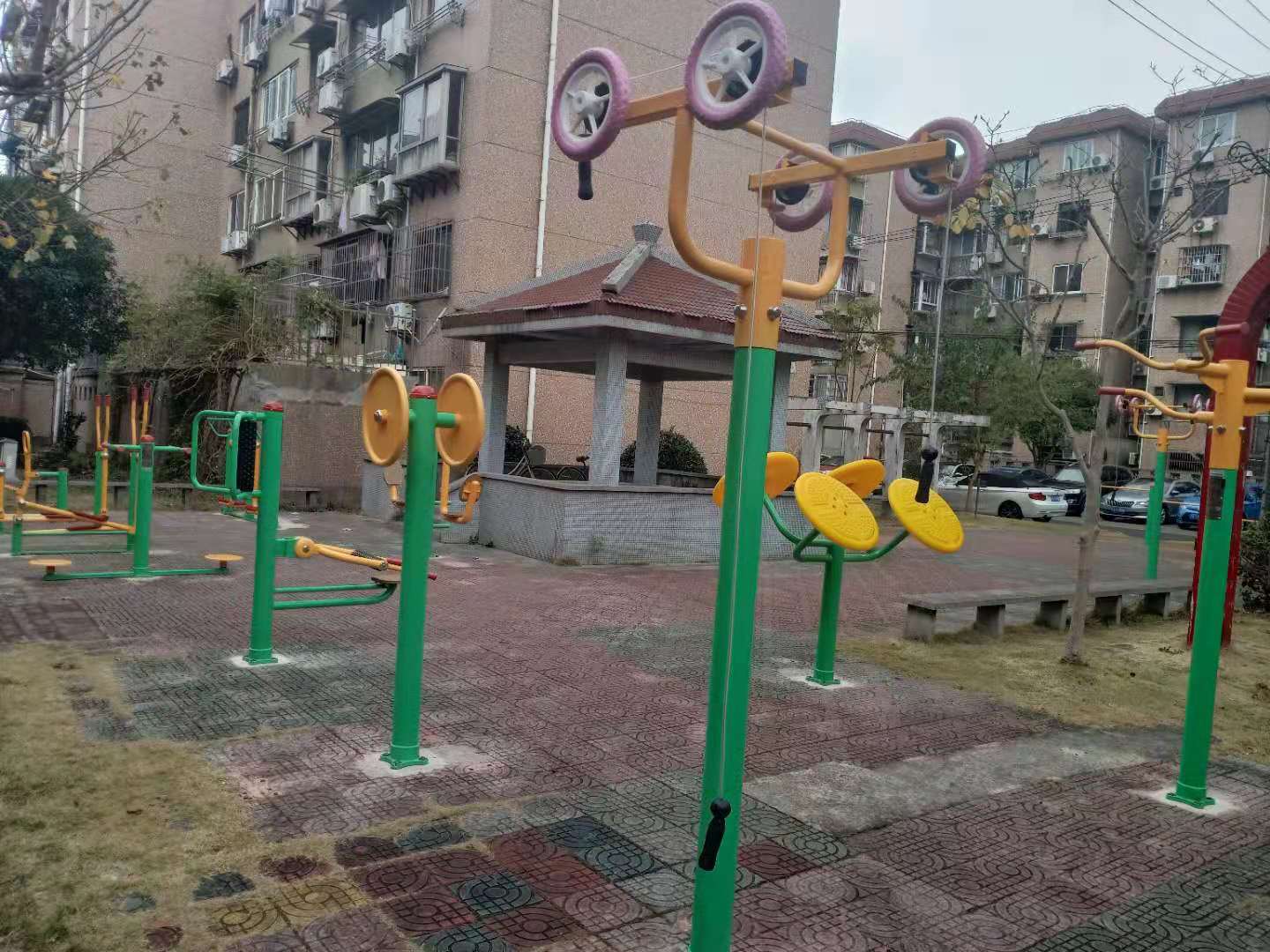 上虹居委五街坊健身点