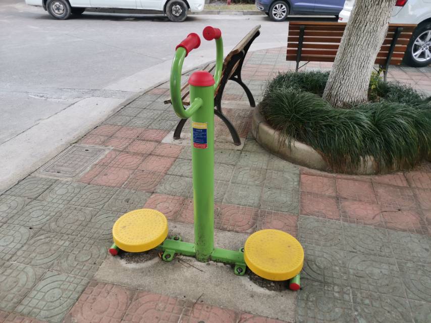 扭腰器