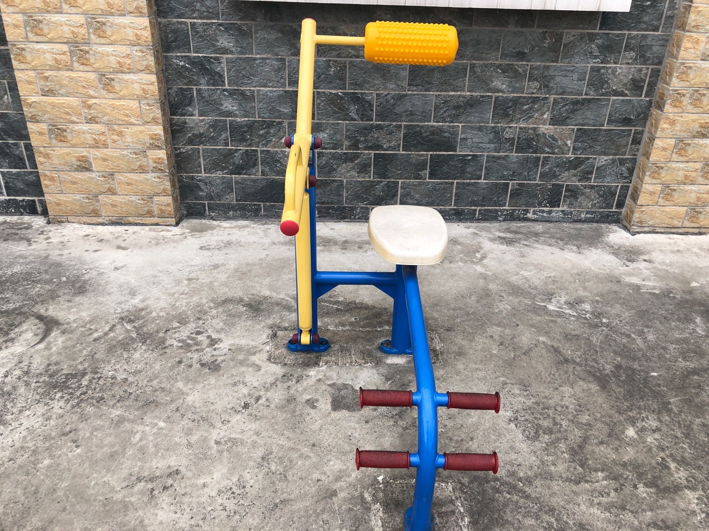 腹背锻炼器