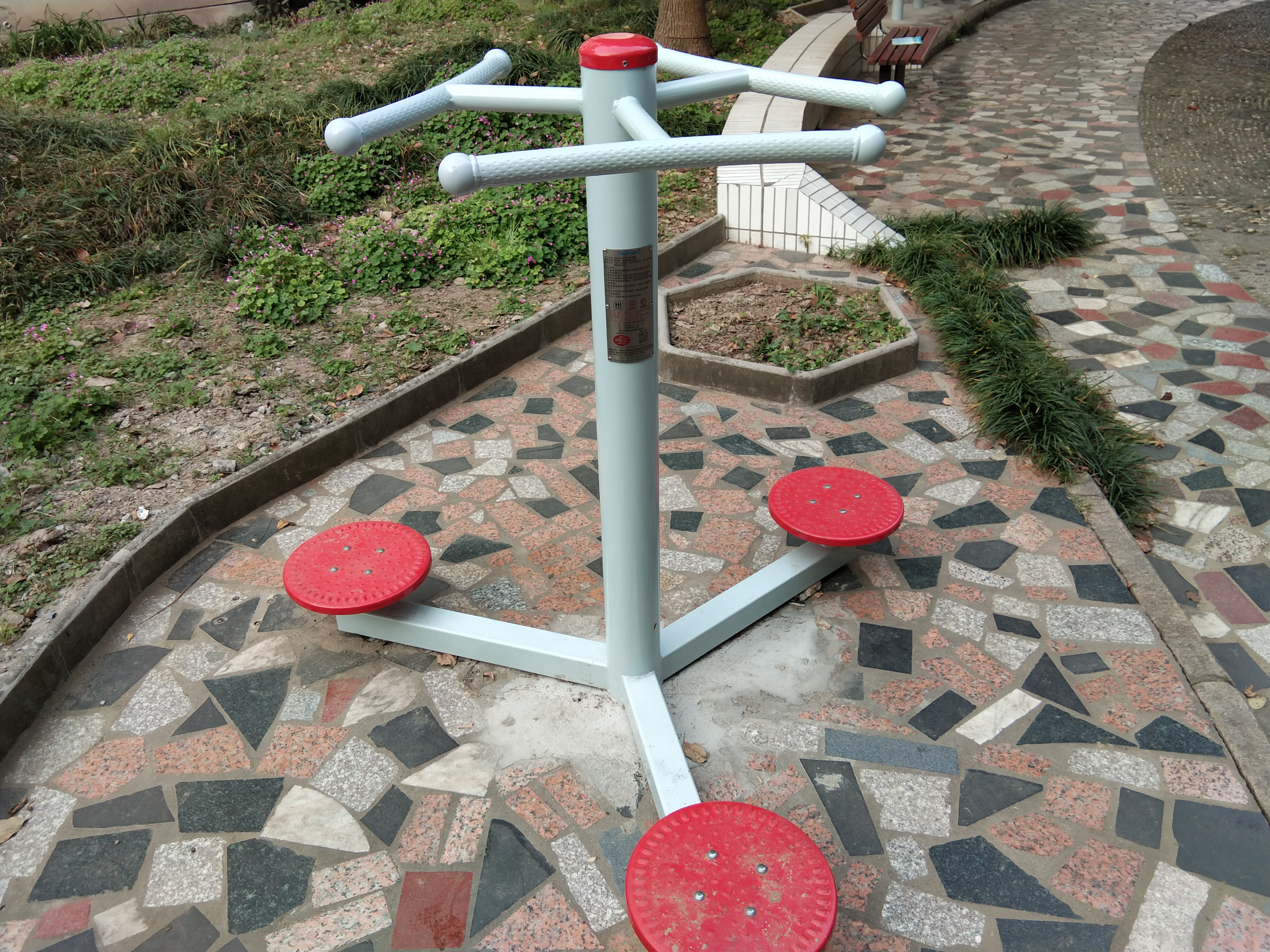 三位扭腰器