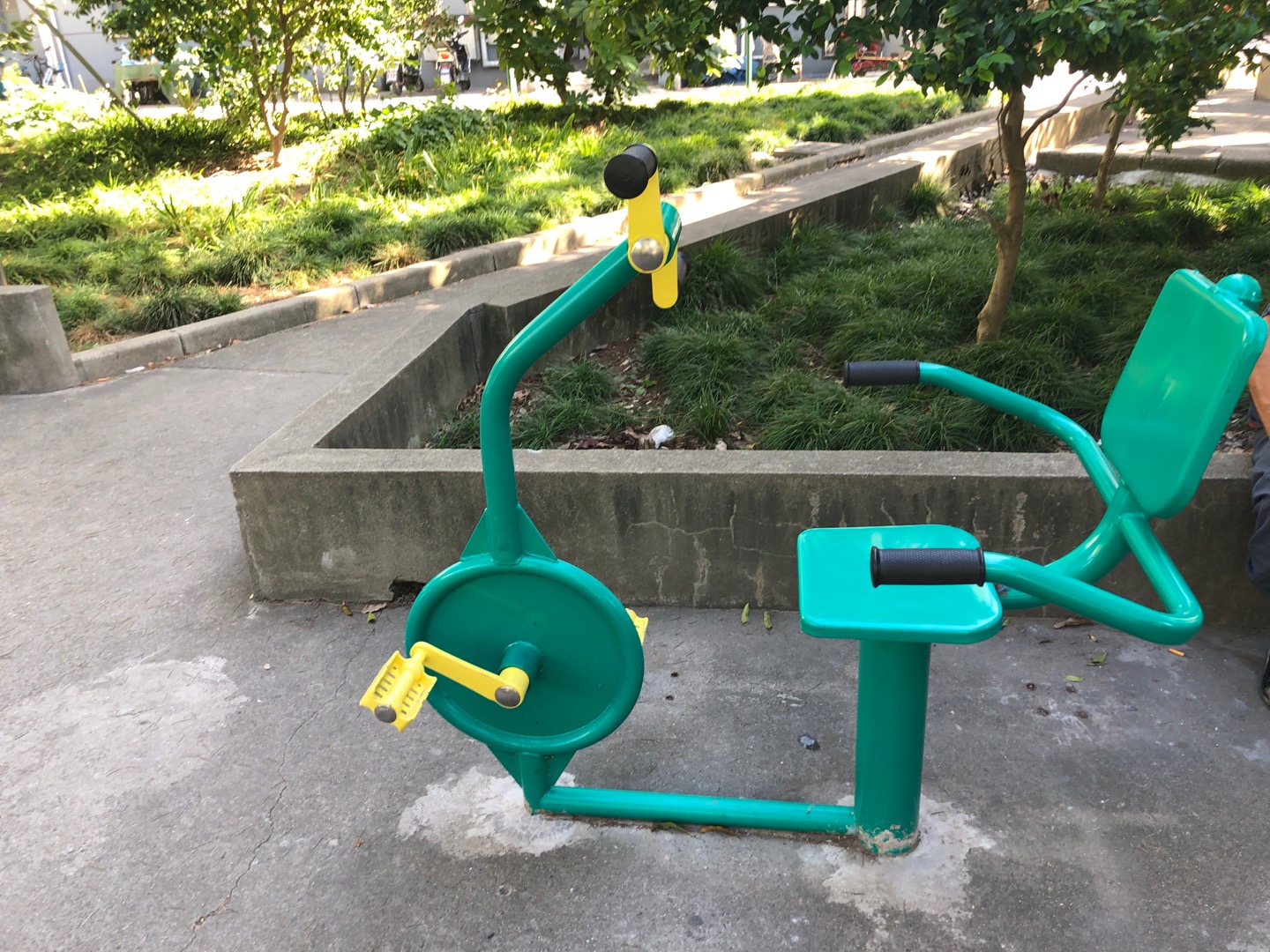 上下肢训练器