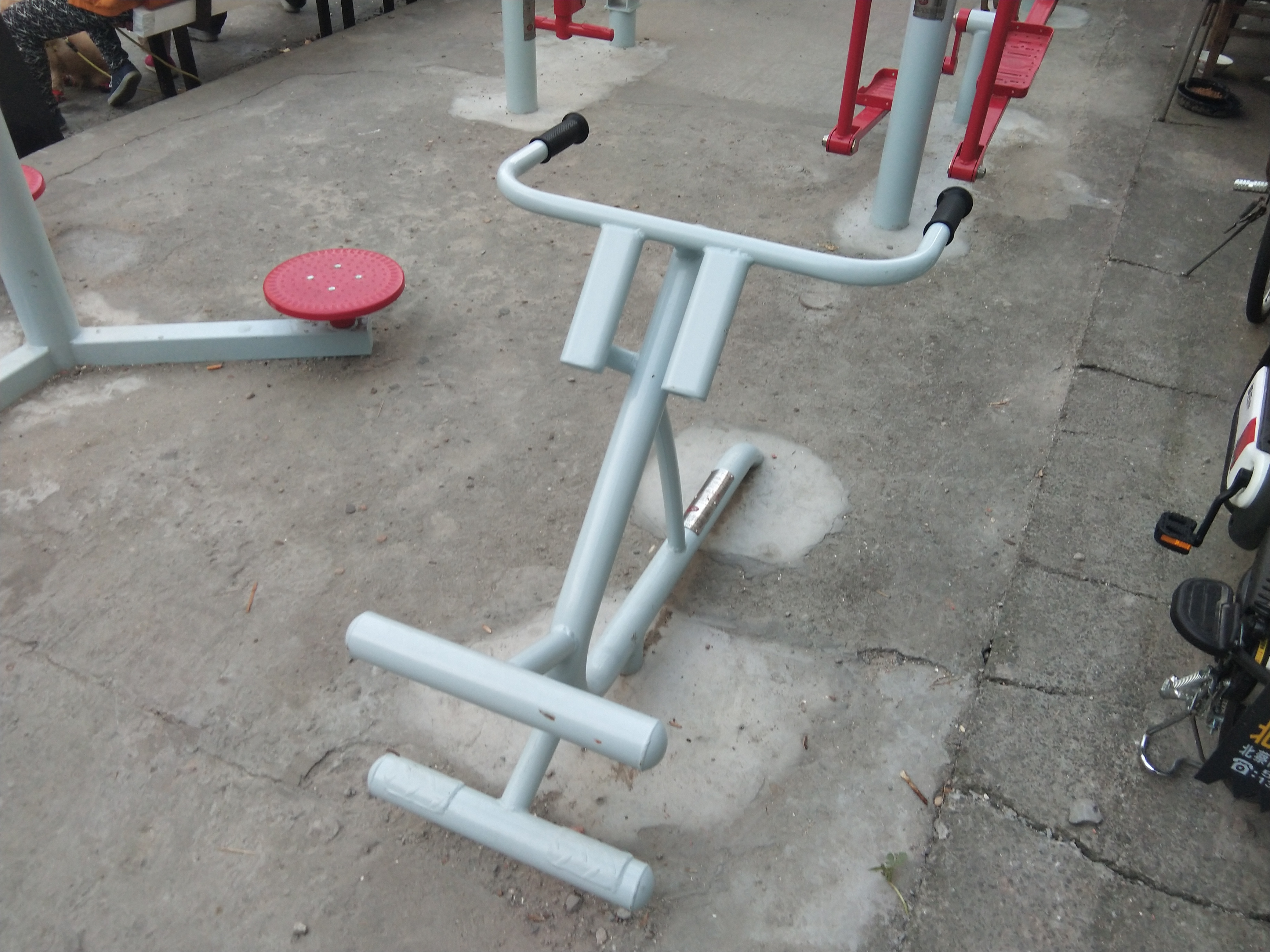 背肌训练器
