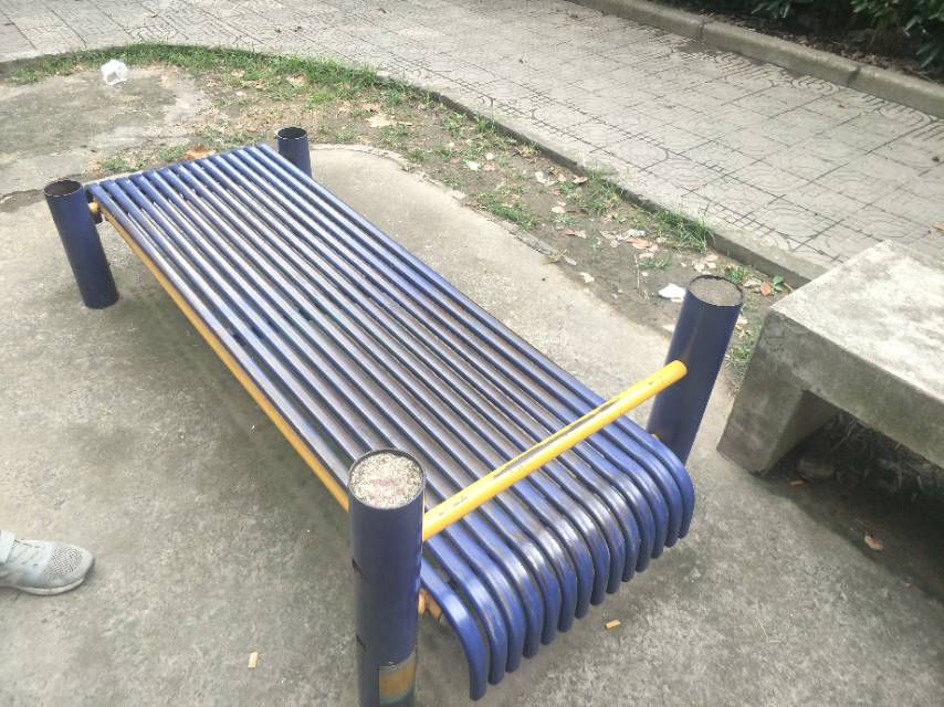 仰卧起平台